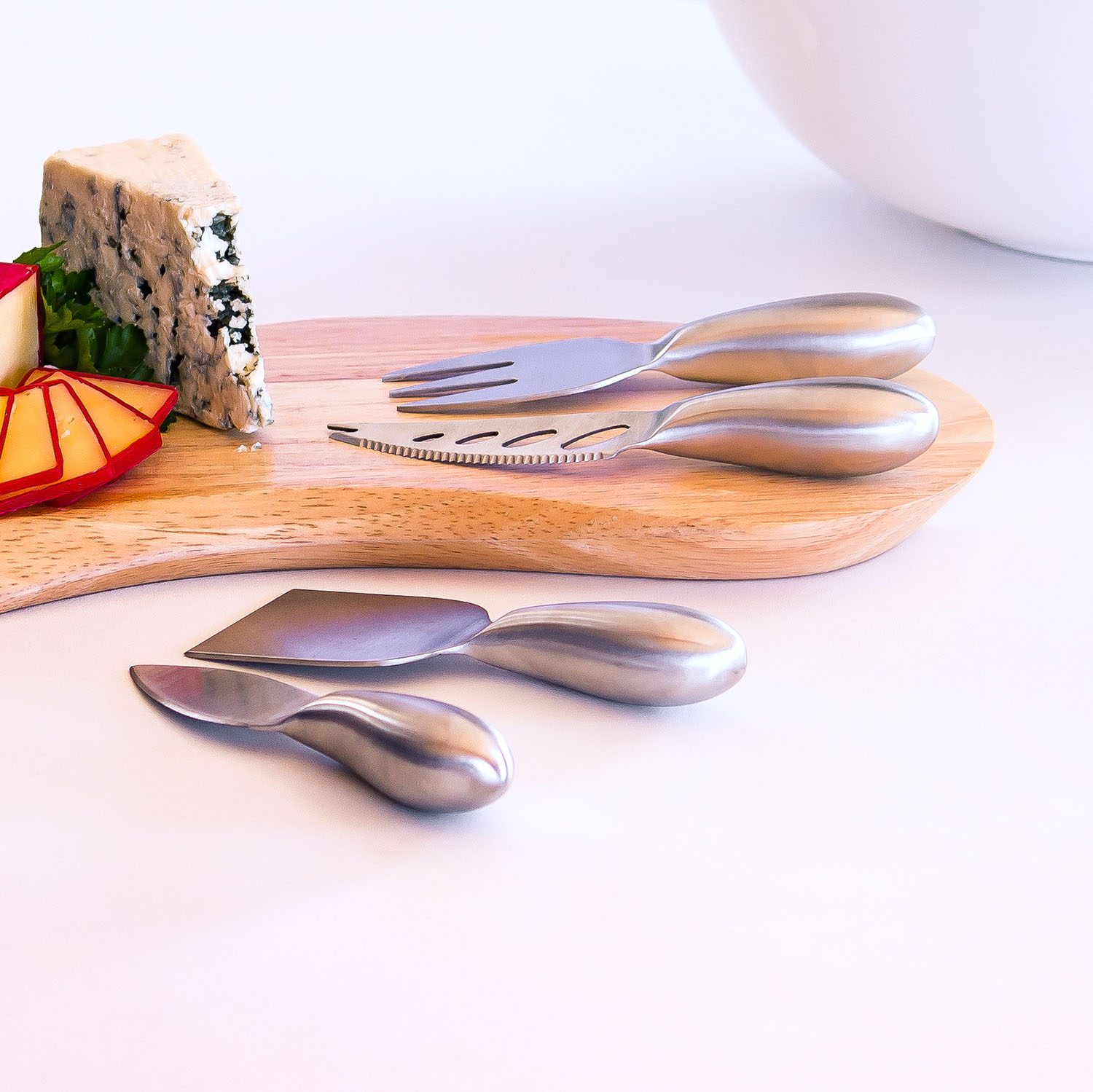 Cheese Knife Set - Stainless Steel Features